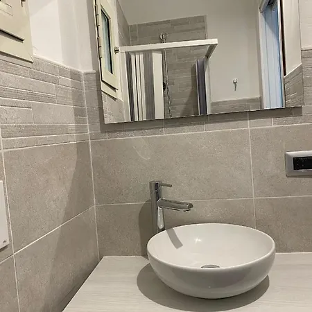 Nyx Dea Della Notte Apartamento Bari